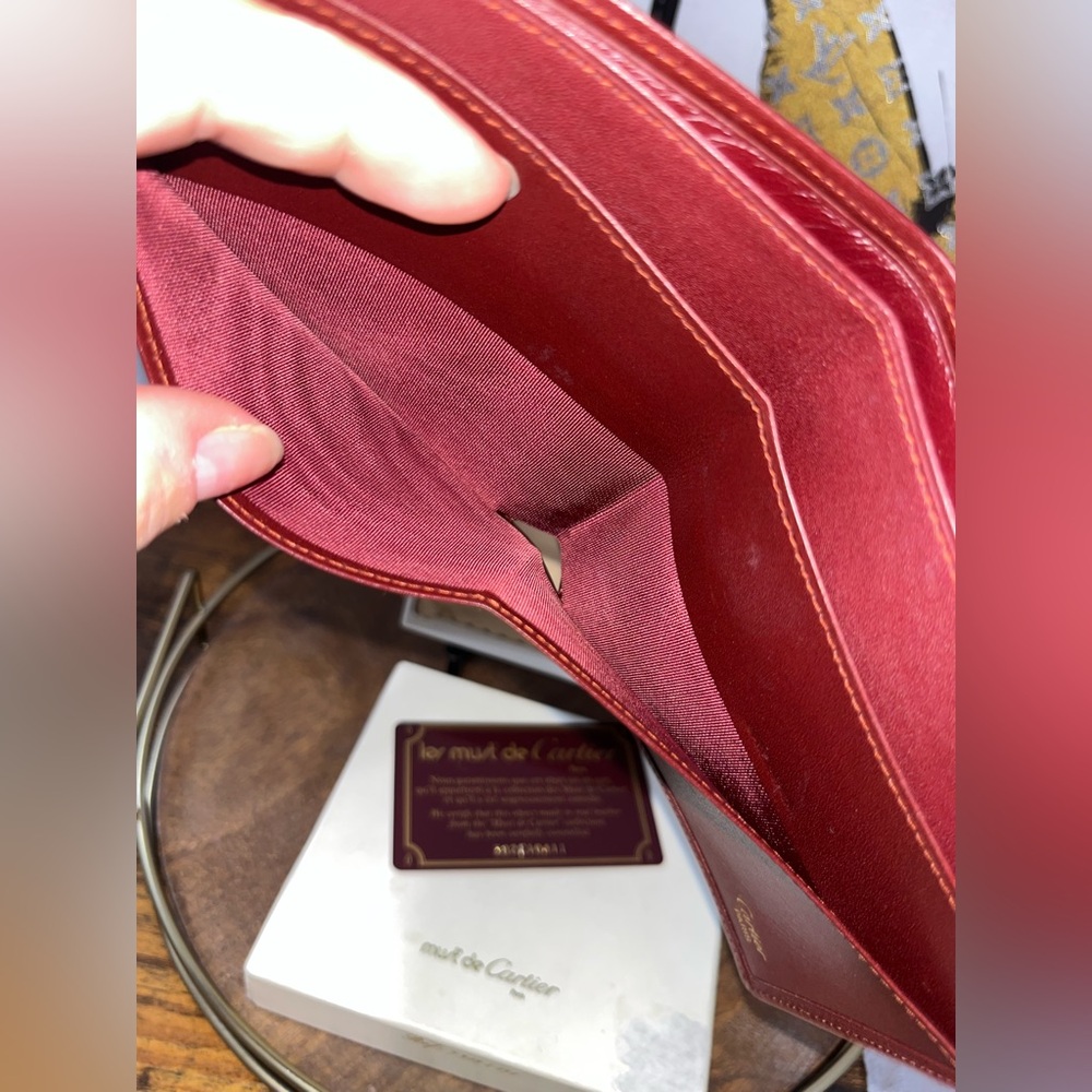 ❗️SOLD❗️Cartier Vintage Burgundy Calfskin Compact Wallet - Picture 9 of 9